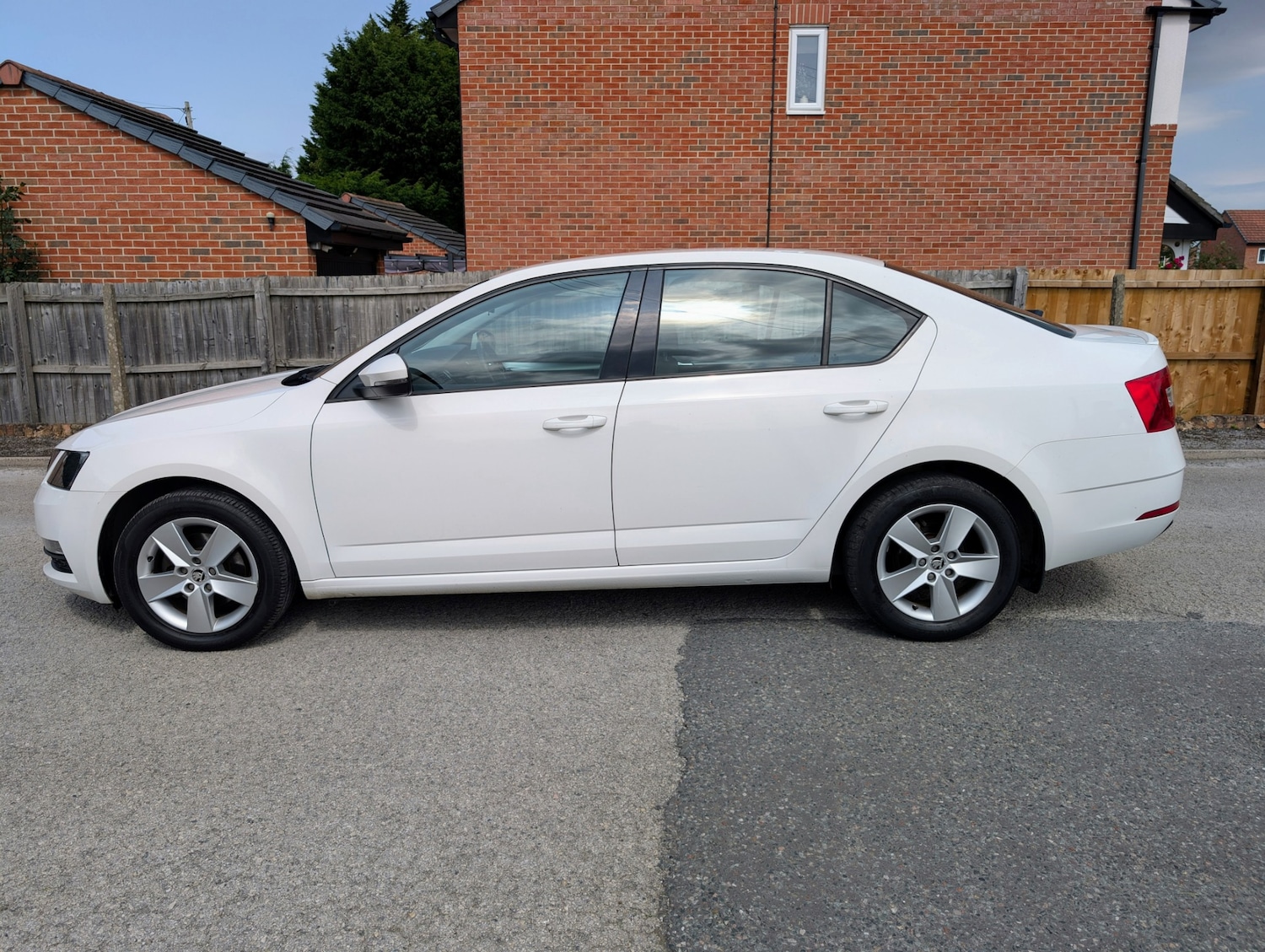 Used Skoda Octavia 2017 for sale - 76290200: Photo 6