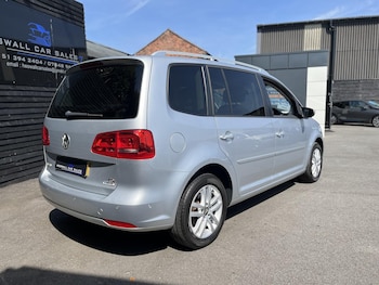 Used Volkswagen Touran 2015 for sale - 79563937: Photo