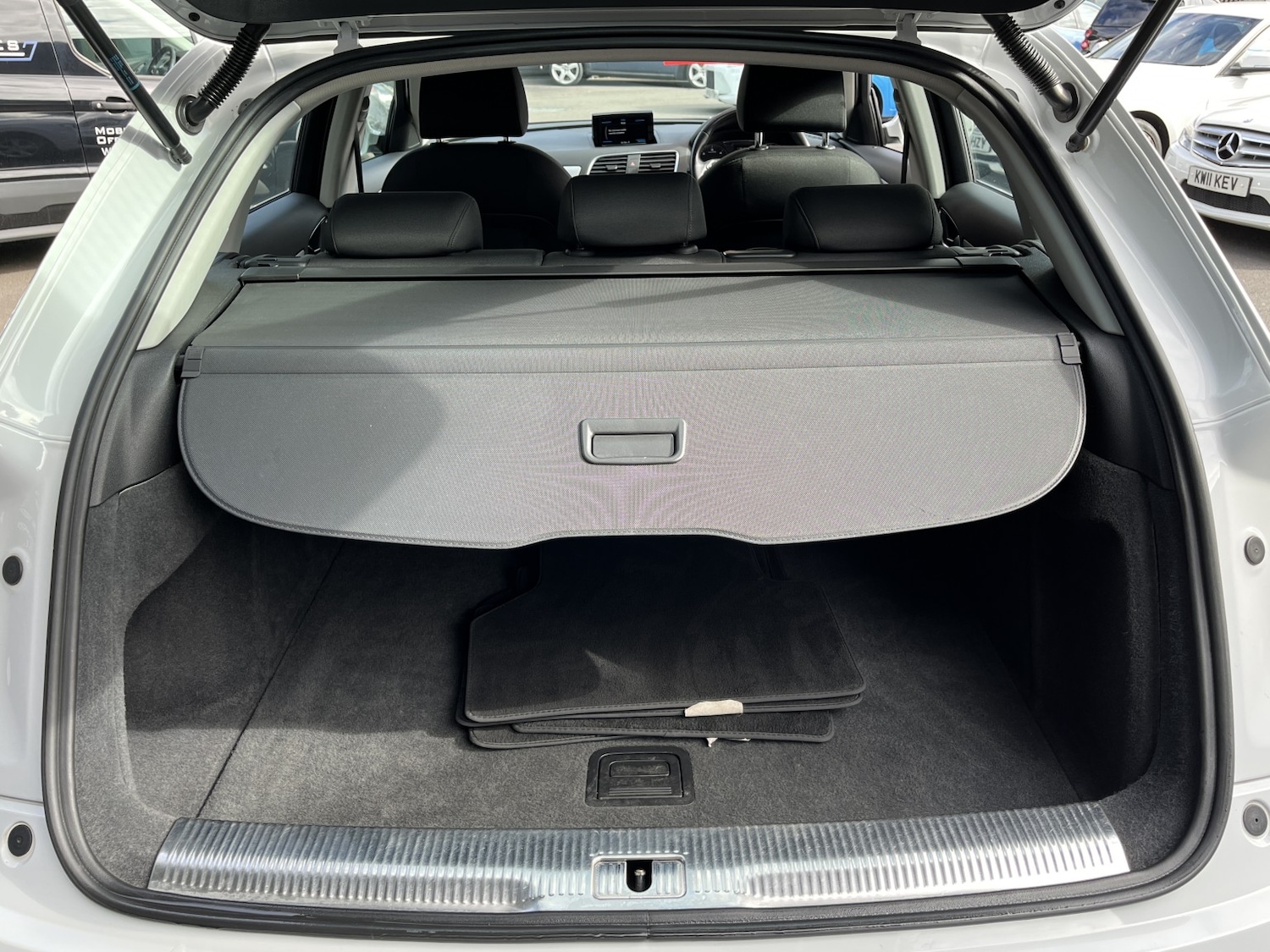 Used Audi Q3 2015 for sale - 76093756: Photo 11