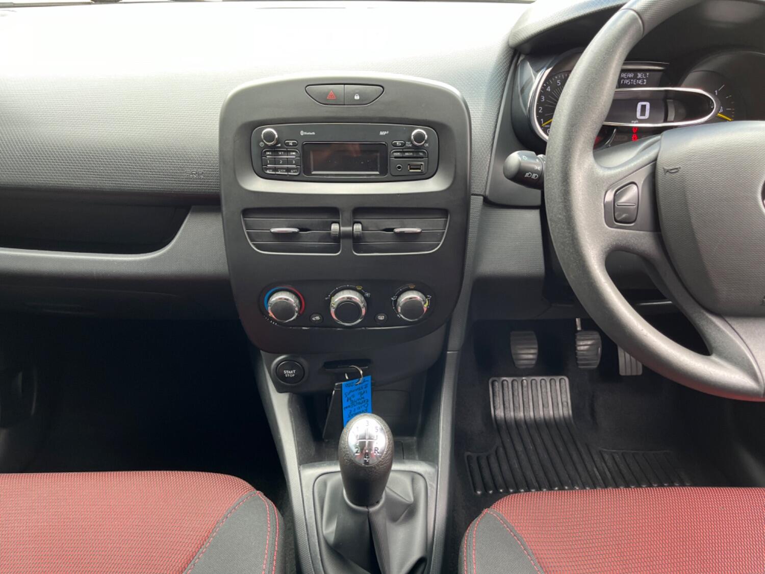 Used Renault Clio 2013 for sale - 76794437: Photo 17