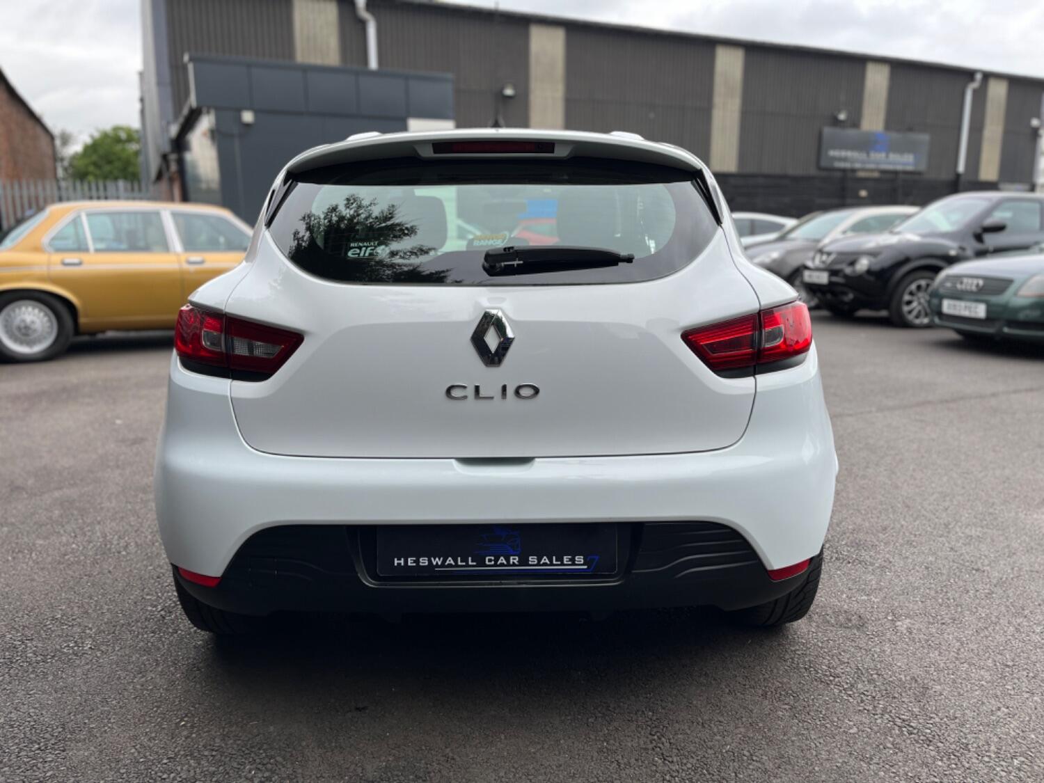 Used Renault Clio 2013 for sale - 76794437: Photo 4