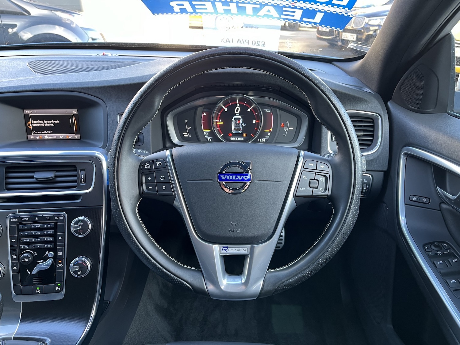 Used Volvo V60 2015 for sale - 76924540: Photo 16