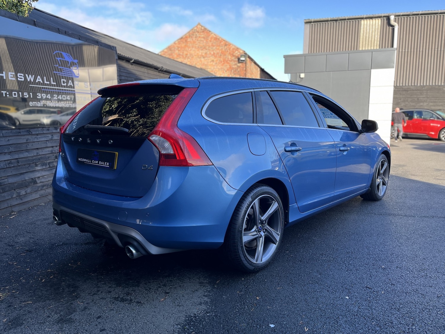 Used Volvo V60 2015 for sale - 76924540: Photo 3