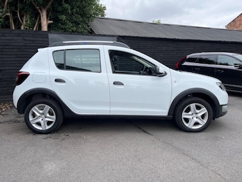 Used Dacia Sandero Stepway 2016 for sale - 75898388: Photo