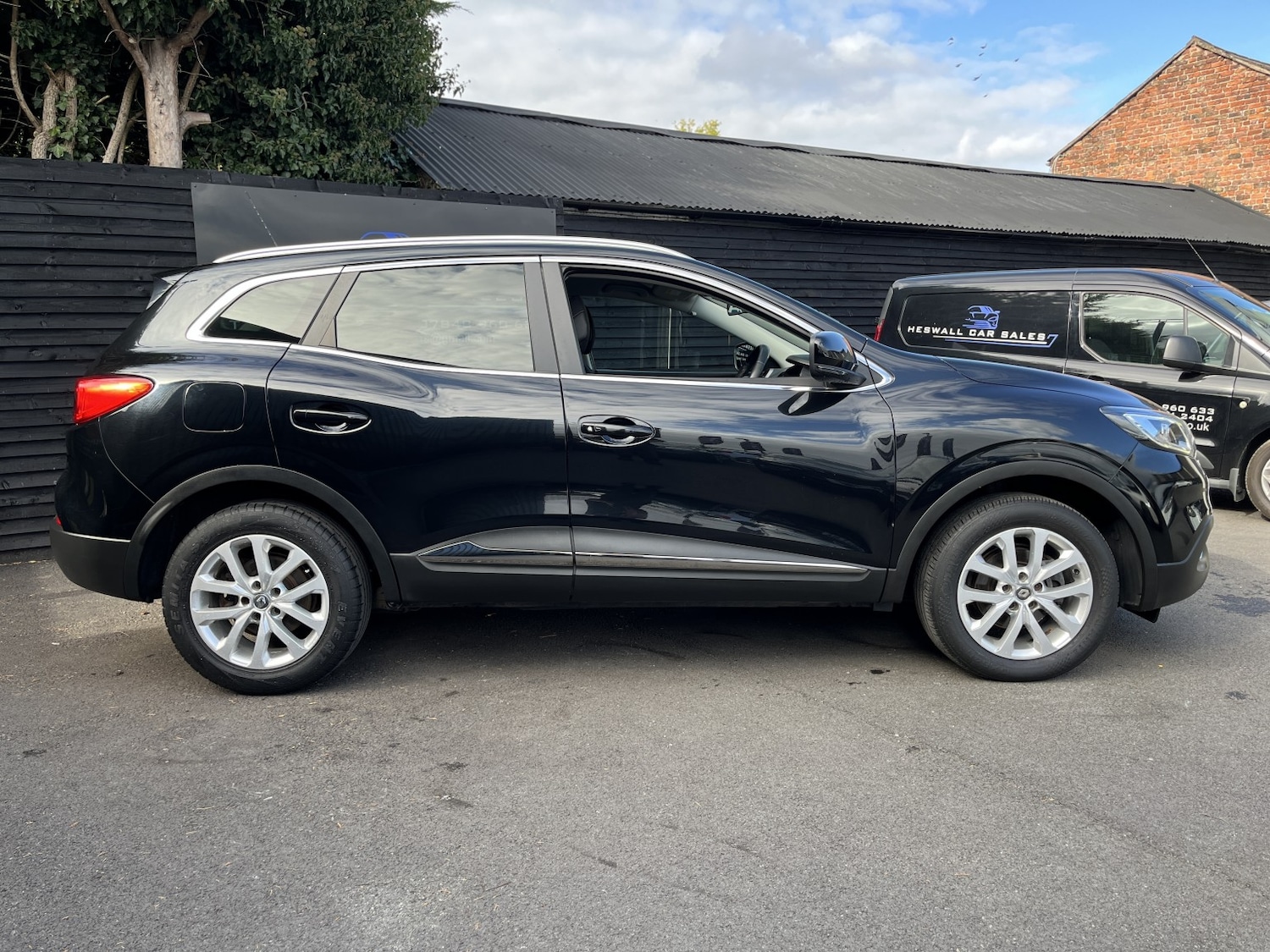Used Renault Kadjar 2017 for sale - 76093776: Photo 2