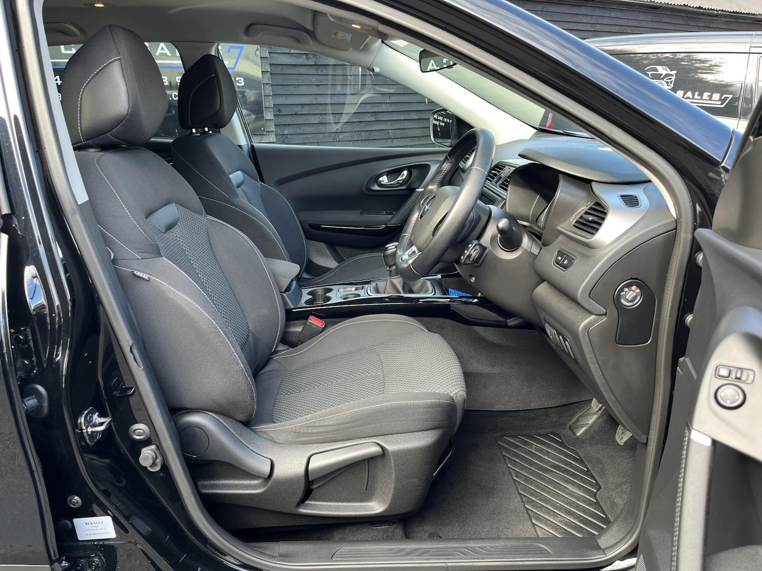 Used Renault Kadjar 2017 for sale - 76093776: Photo 9