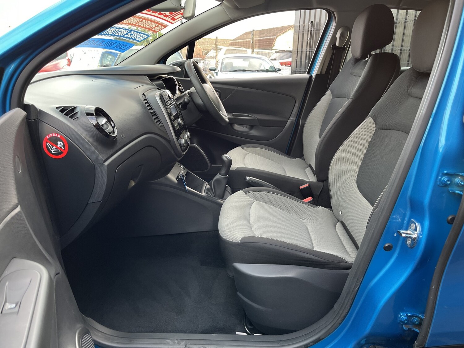 Used Renault Captur 2015 for sale - 76005548: Photo 13