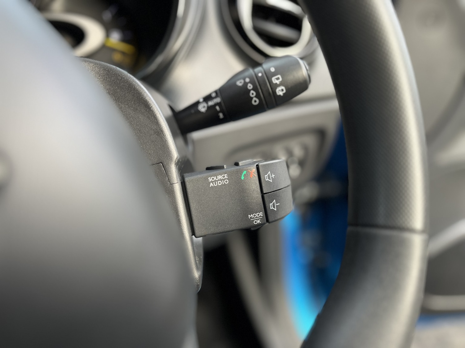 Used Renault Captur 2015 for sale - 76005548: Photo 24