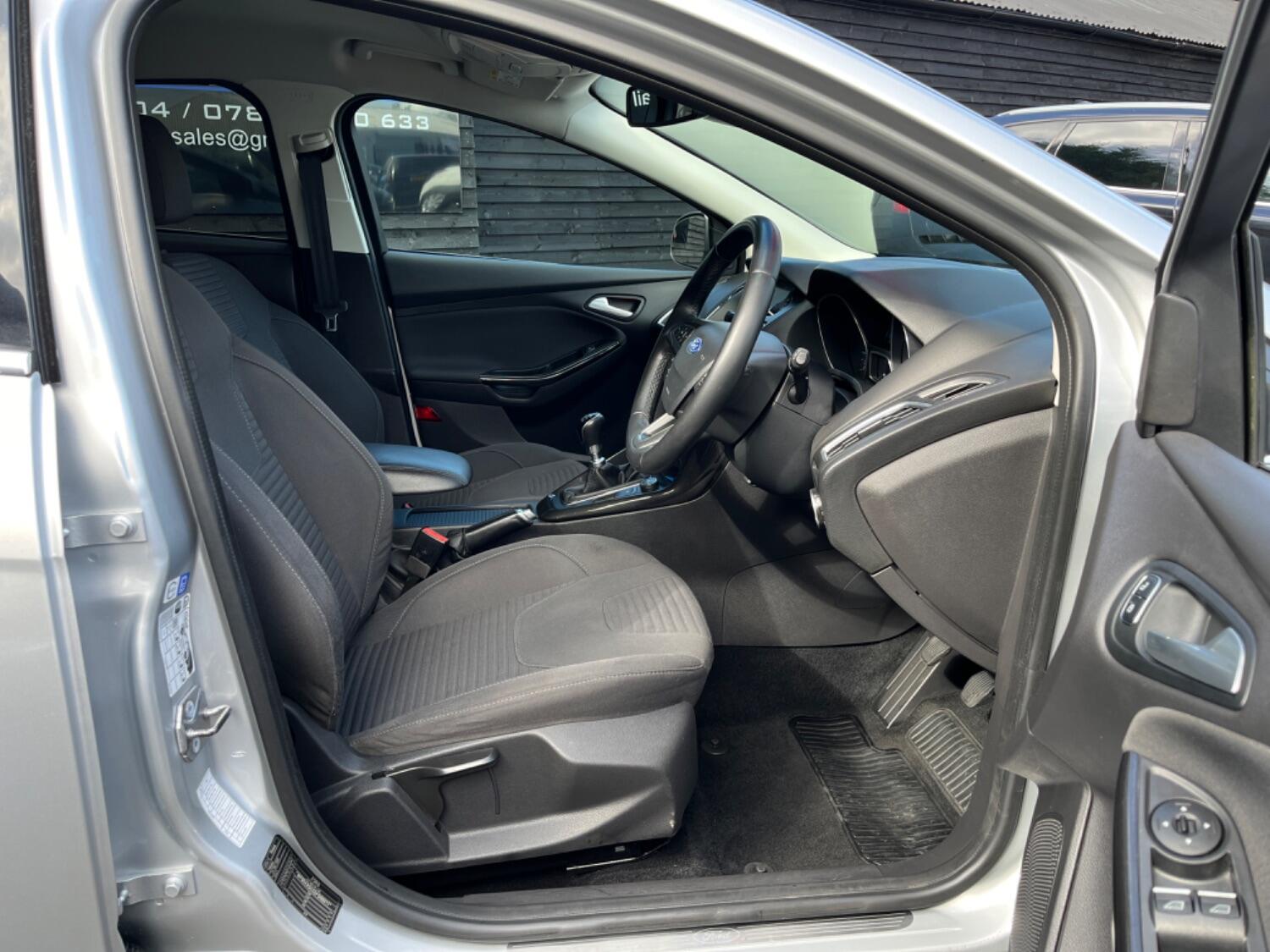 Used Ford Focus 2015 for sale - 77742926: Photo 9