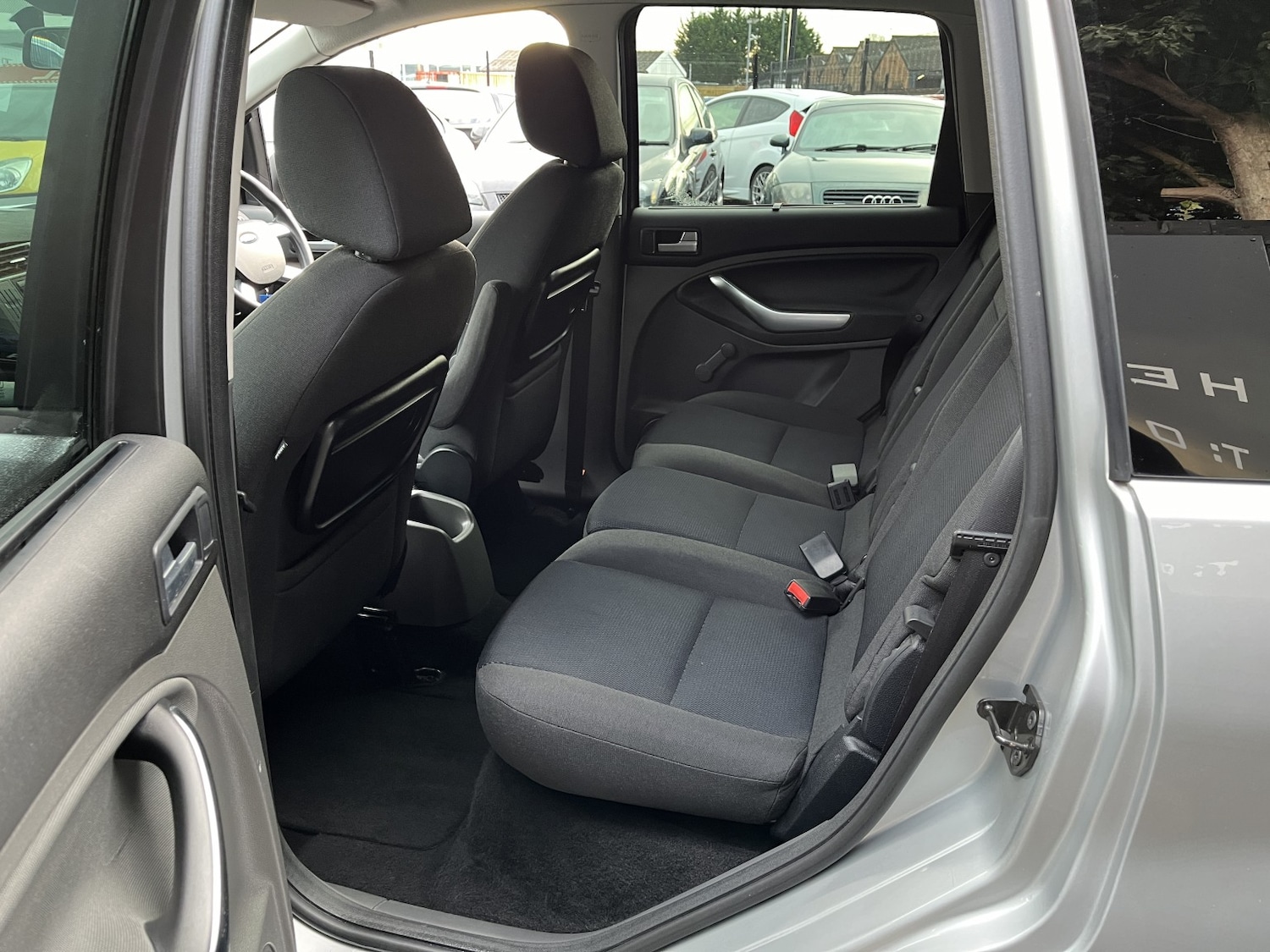 Used Ford C-Max 2010 for sale - 76891745: Photo 12