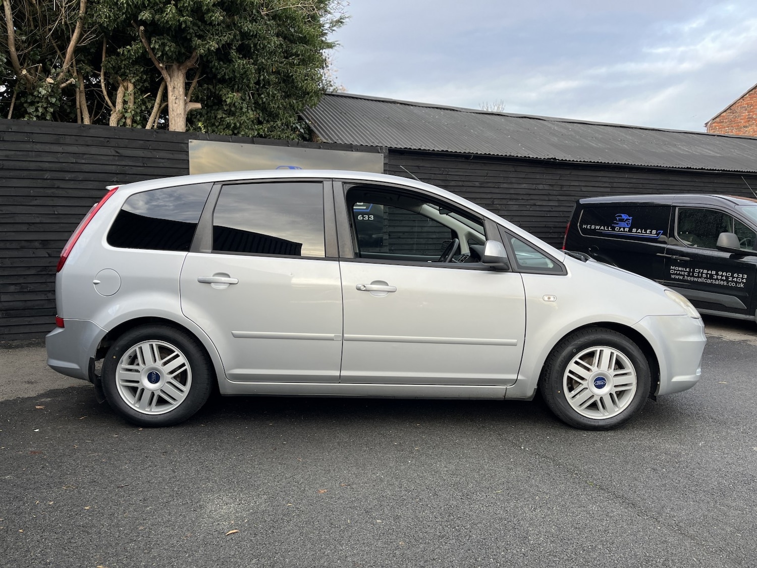 Used Ford C-Max 2010 for sale - 76891745: Photo 2