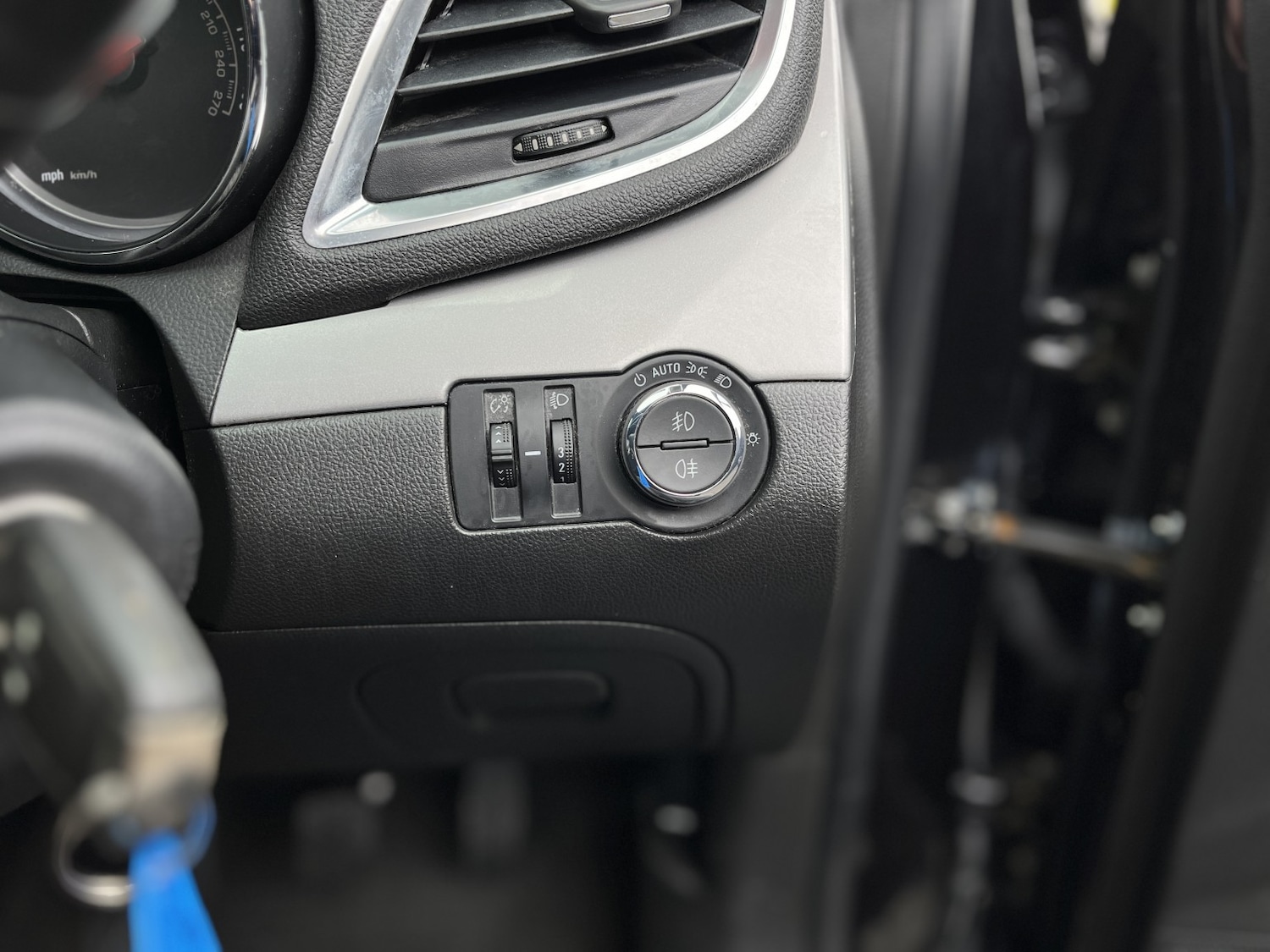 Used Vauxhall Mokka 2016 for sale - 77508450: Photo 21