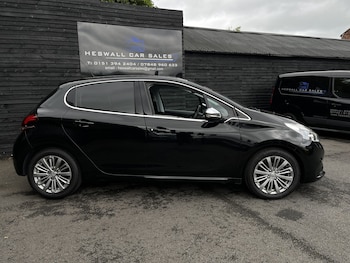 Used Peugeot 208 2017 for sale - 78659721: Photo