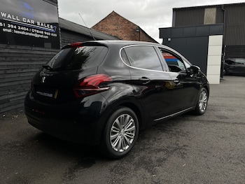 Used Peugeot 208 2017 for sale - 78659721: Photo