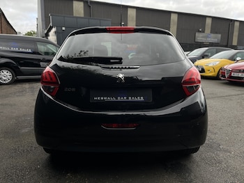 Used Peugeot 208 2017 for sale - 78659721: Photo