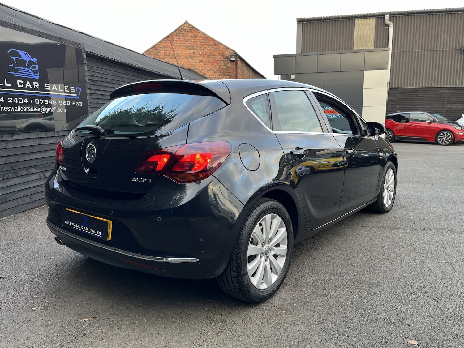 Used Vauxhall Astra 2014 for sale - 76924473: Photo 3