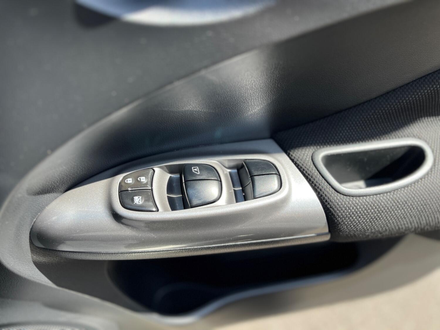 Used Nissan Juke 2017 for sale - 76794439: Photo 21