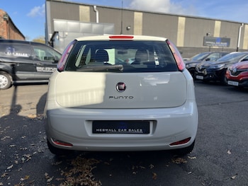 Used Fiat Punto 2014 for sale - 76369318: Photo