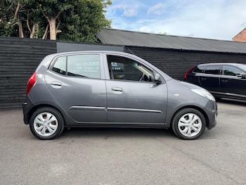 Used Hyundai i10 2013 for sale - 75898770: Photo