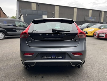 Used Volvo V40 2014 for sale - 78779165: Photo