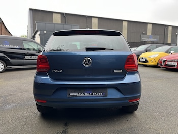 Used Volkswagen Polo 2017 for sale - 78070600: Photo