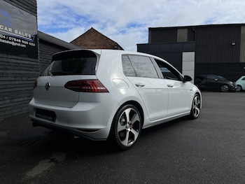 Used Volkswagen Golf 2017 for sale - 78070573: Photo