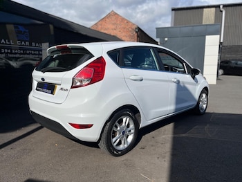 Used Ford Fiesta 2015 for sale - 75898537: Photo
