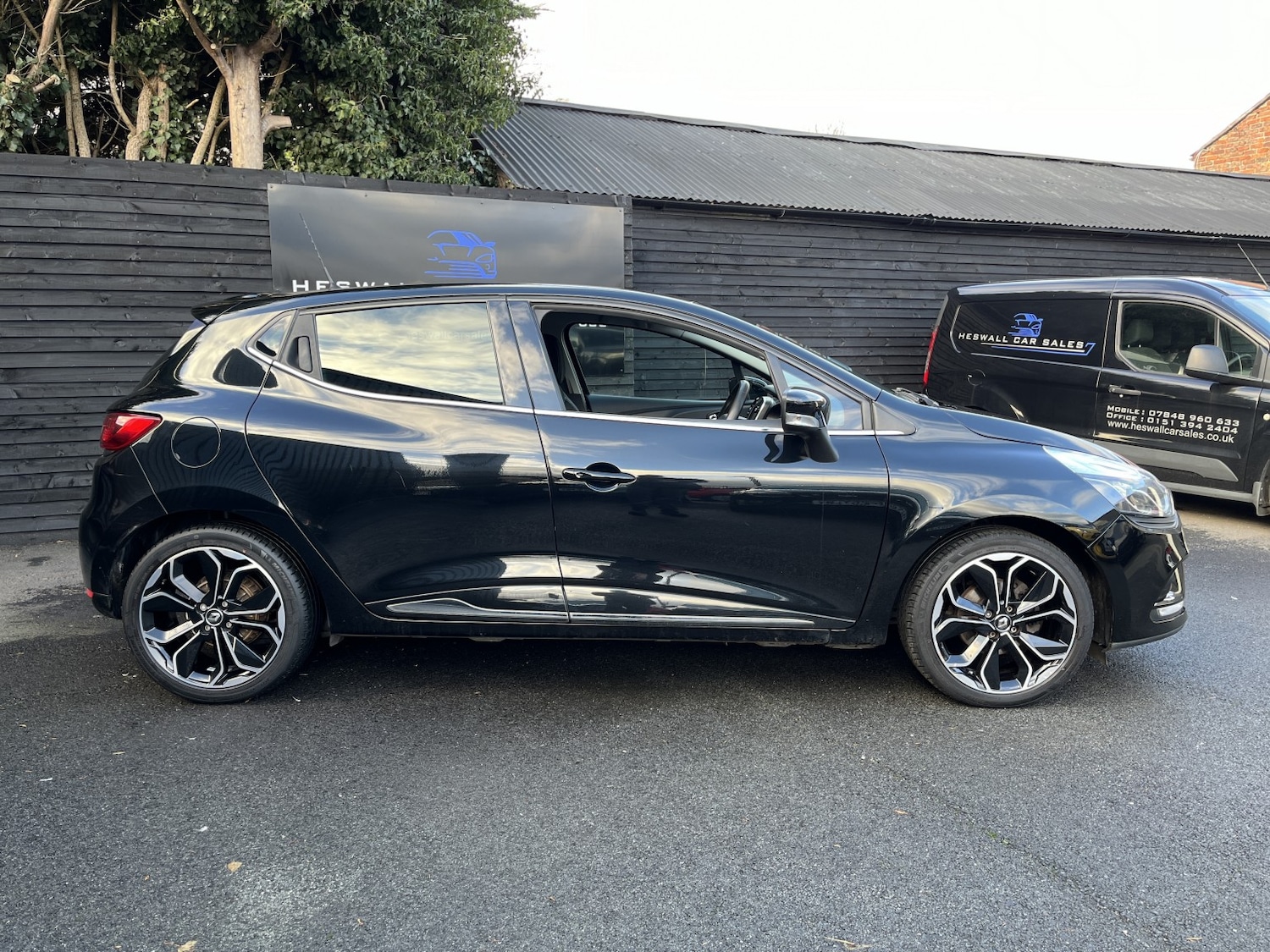 Used Renault Clio 2019 for sale - 77237015: Photo 2