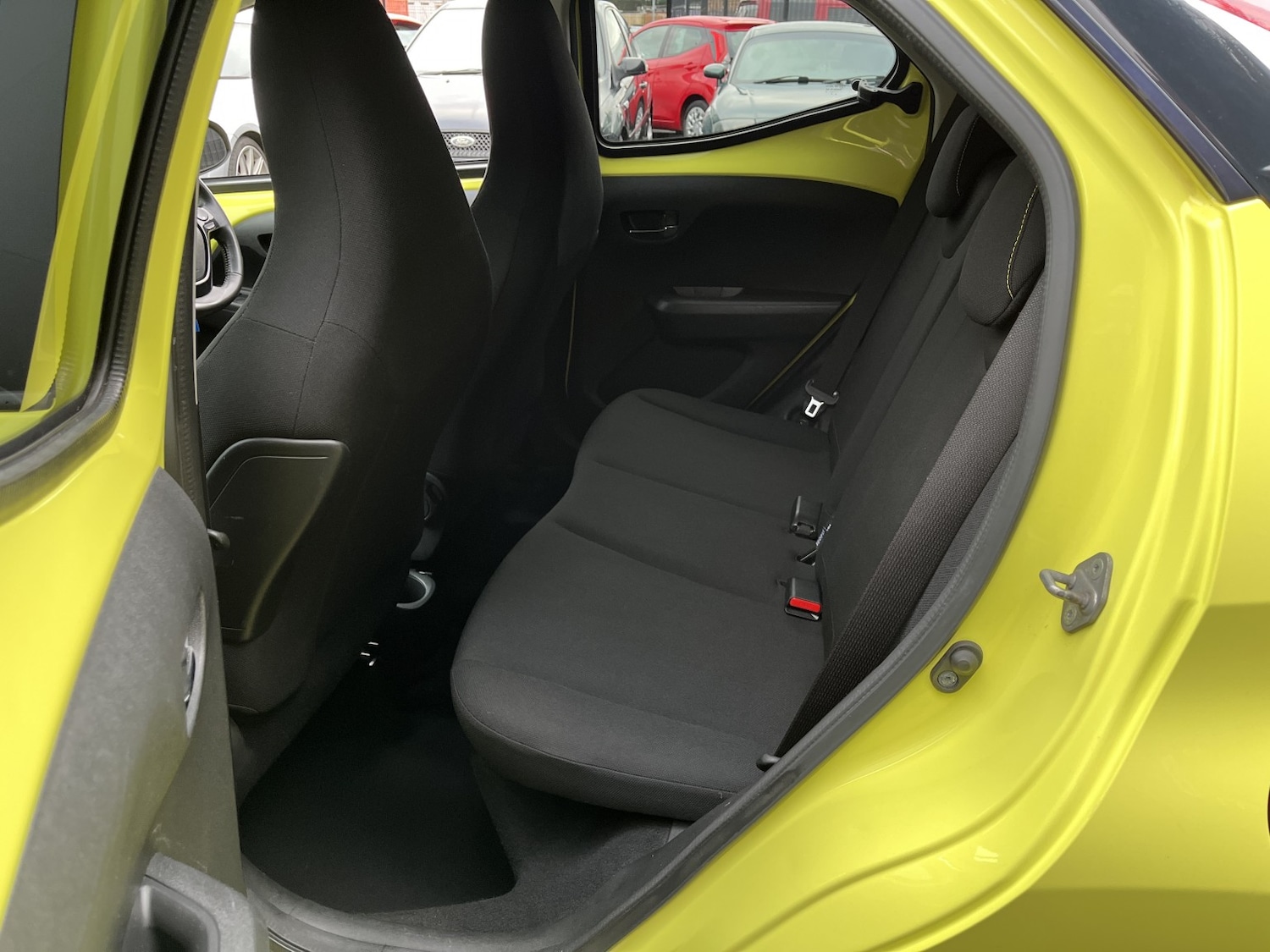 Used Toyota AYGO 2017 for sale - 76924542: Photo 12