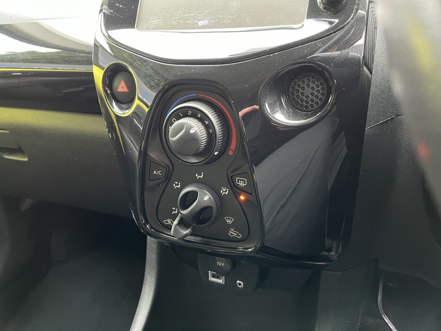 Used Toyota AYGO 2017 for sale - 76924542: Photo 20