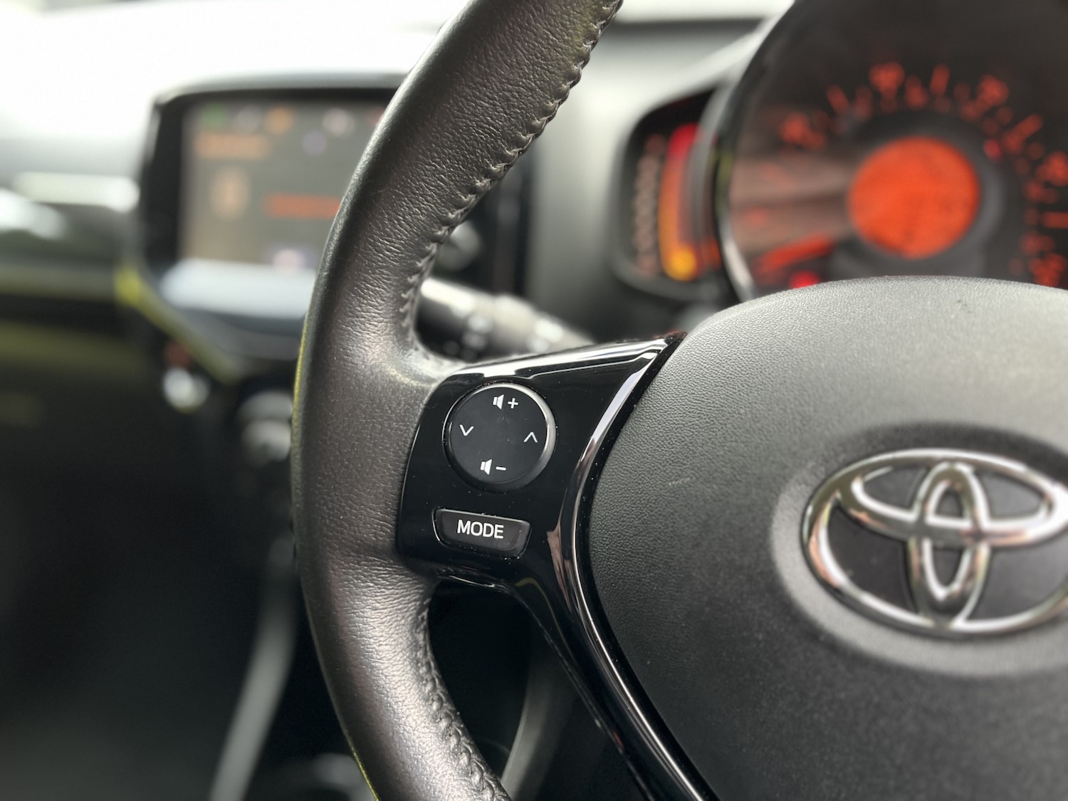 Used Toyota AYGO 2017 for sale - 76924542: Photo 21