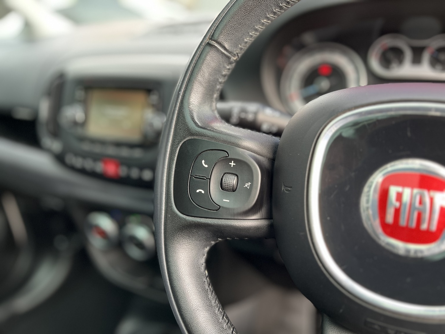 Used Fiat 500L 2013 for sale - 76471225: Photo 24