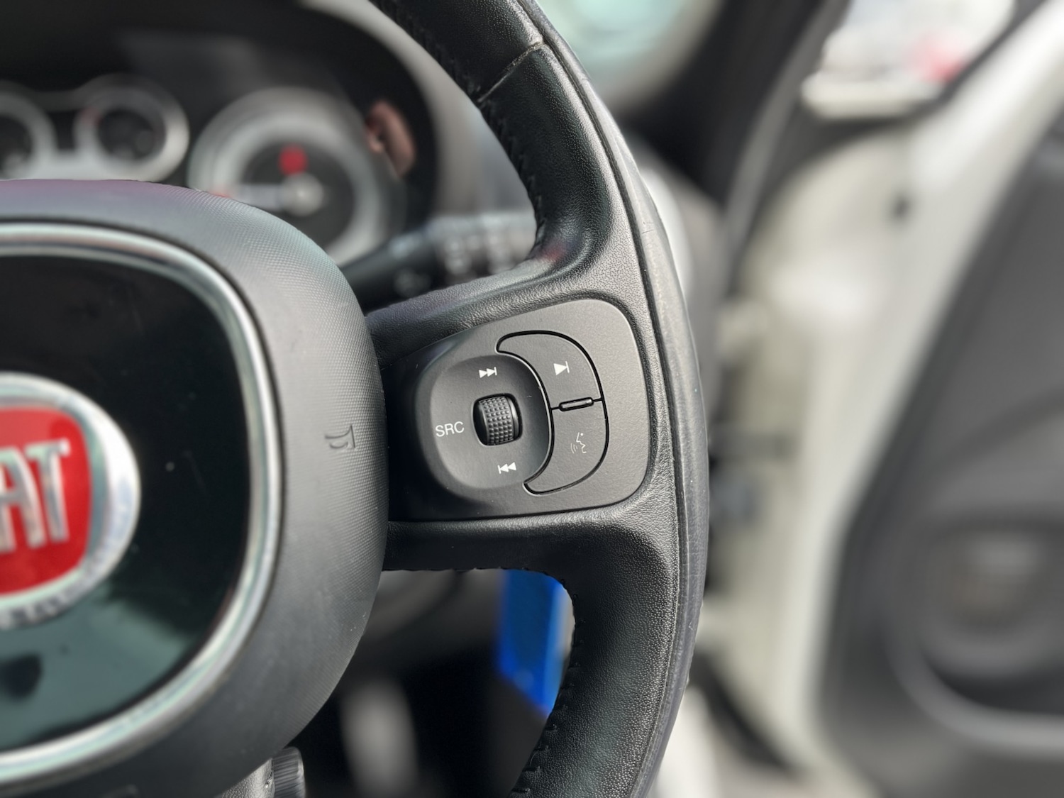 Used Fiat 500L 2013 for sale - 76471225: Photo 25