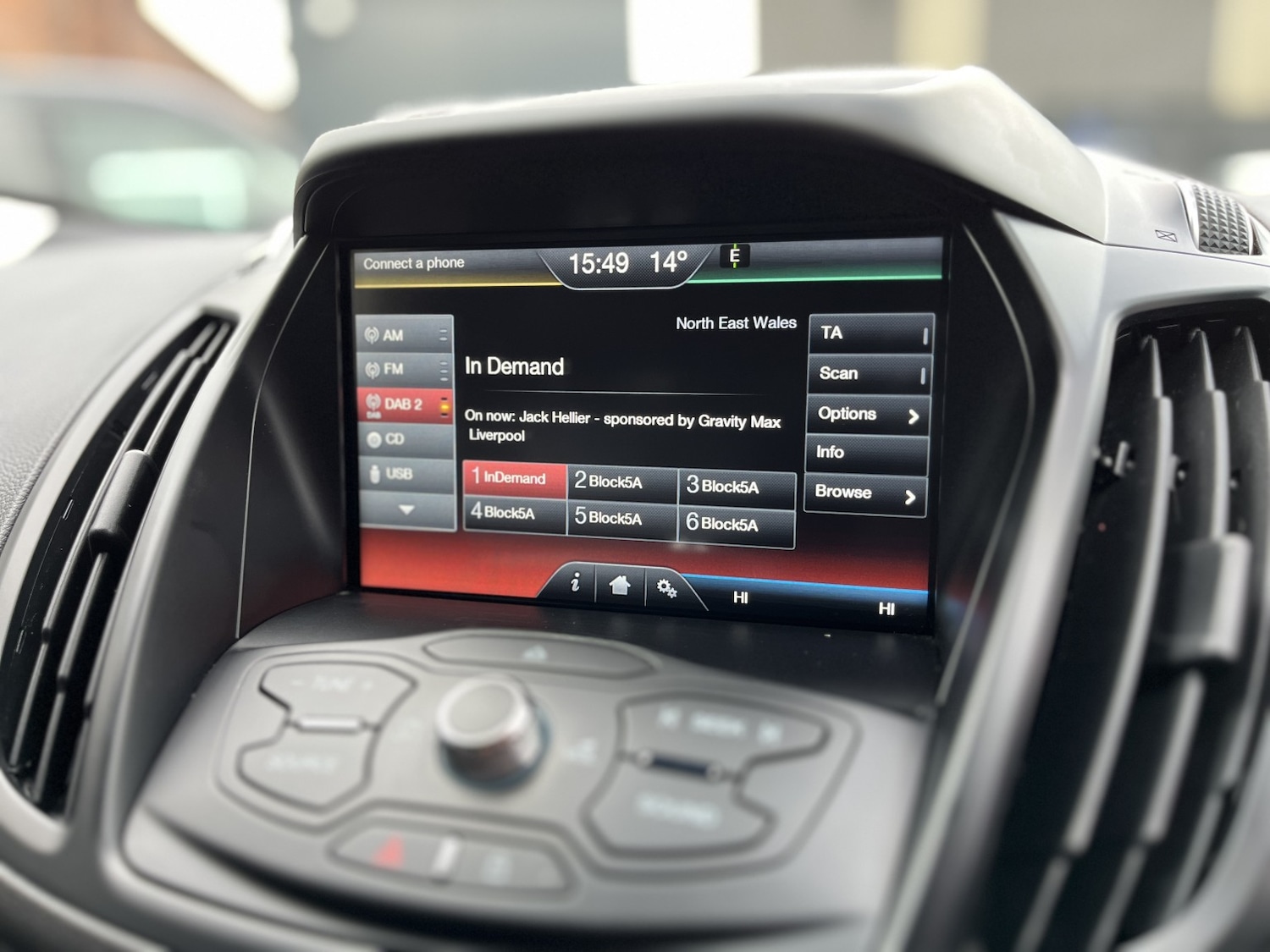 Used Ford Kuga 2015 for sale - 75898567: Photo 26