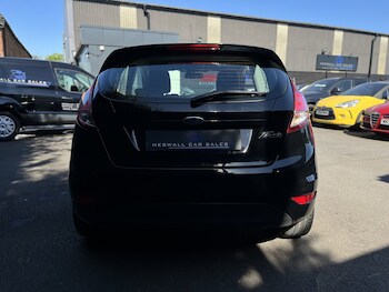 Used Ford Fiesta 2016 for sale - 78105902: Photo