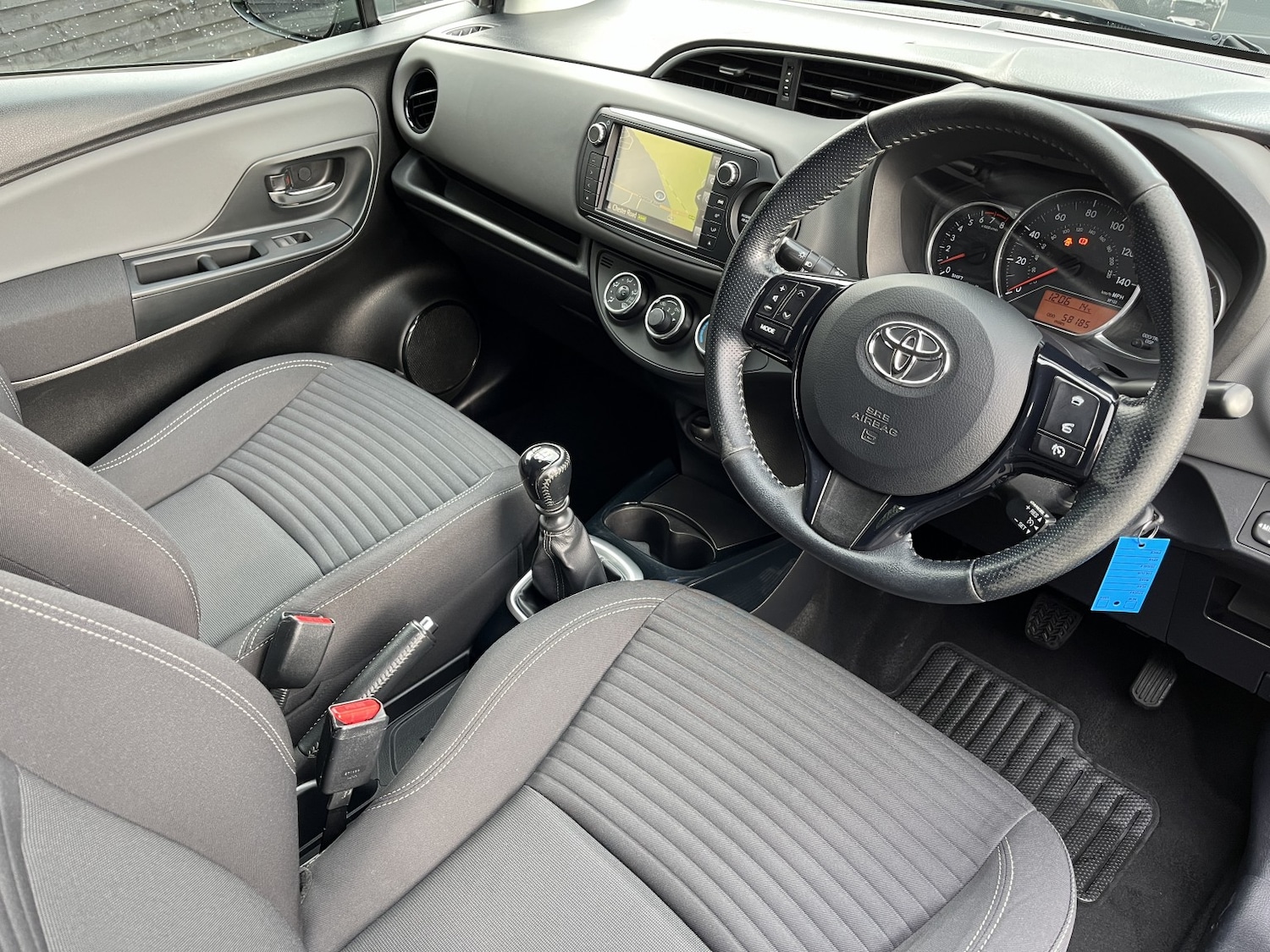 Used Toyota Yaris 2016 for sale - 76268591: Photo 14