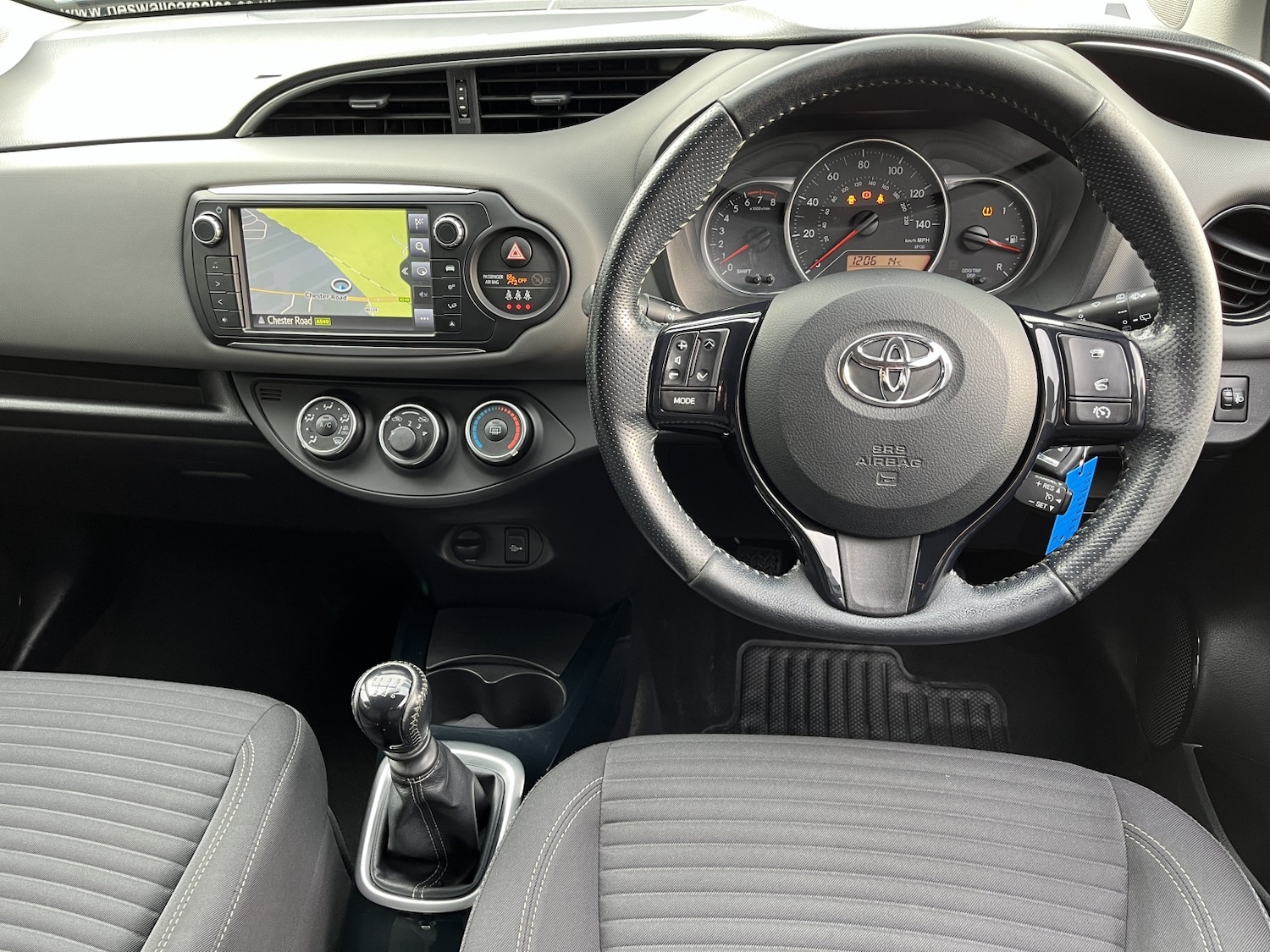 Used Toyota Yaris 2016 for sale - 76268591: Photo 15