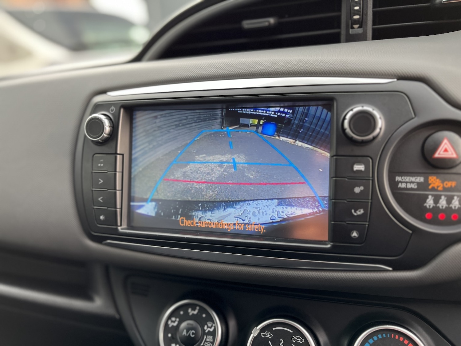 Used Toyota Yaris 2016 for sale - 76268591: Photo 21