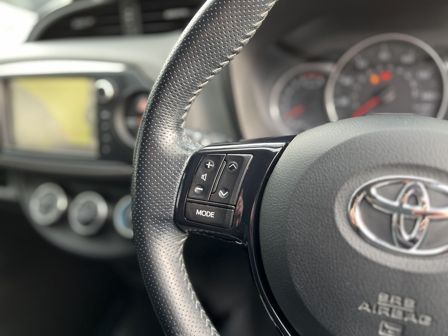 Used Toyota Yaris 2016 for sale - 76268591: Photo 23