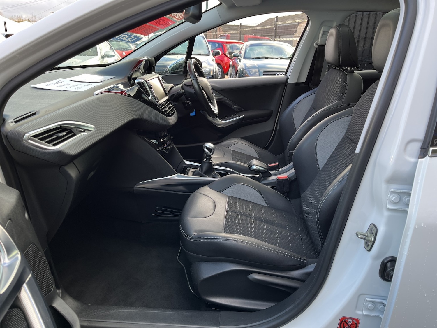 Used Peugeot 2008 2014 for sale - 77237128: Photo 13