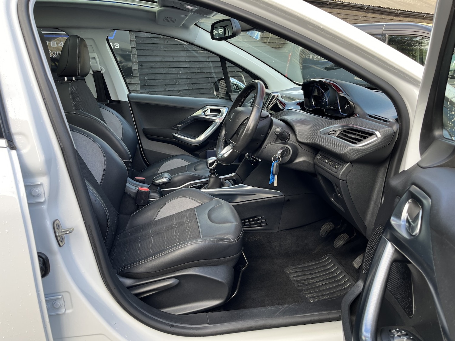 Used Peugeot 2008 2014 for sale - 77237128: Photo 9