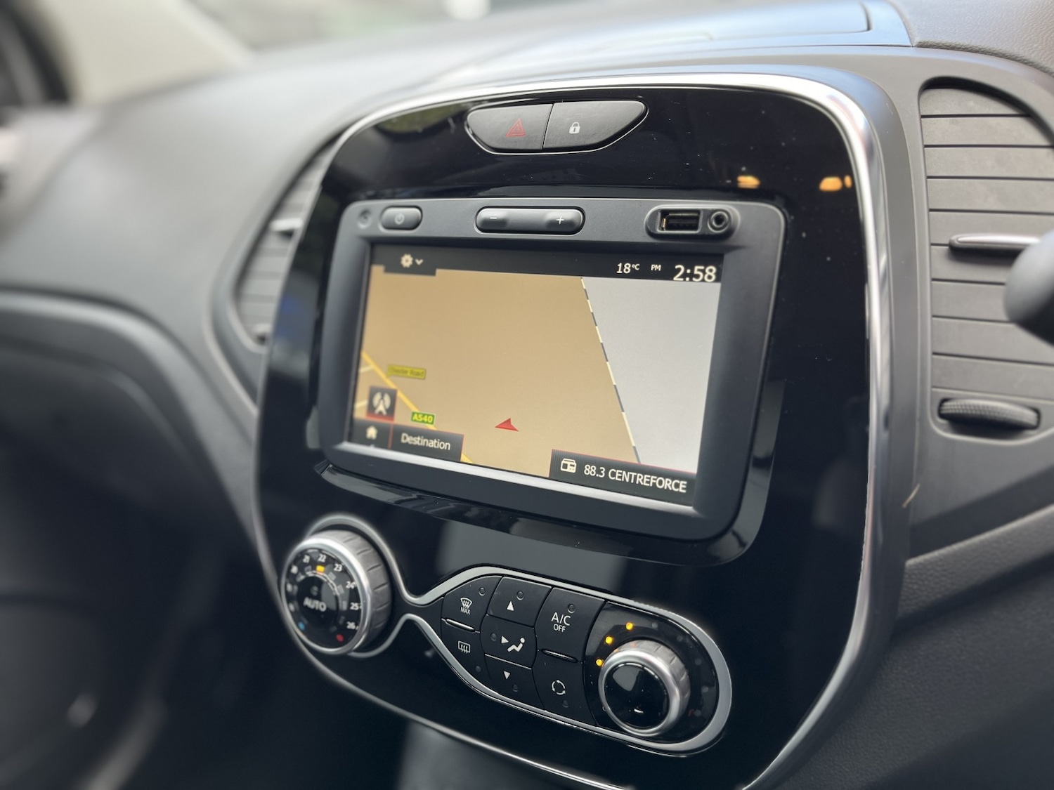 Used Renault Captur 2019 for sale - 76093715: Photo 19