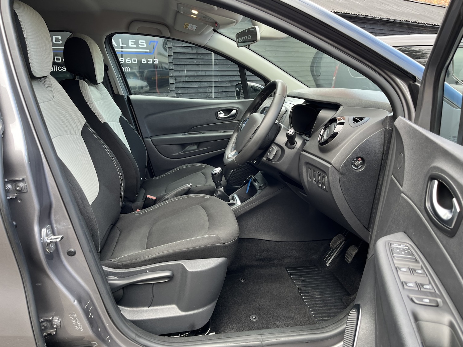 Used Renault Captur 2019 for sale - 76093715: Photo 9