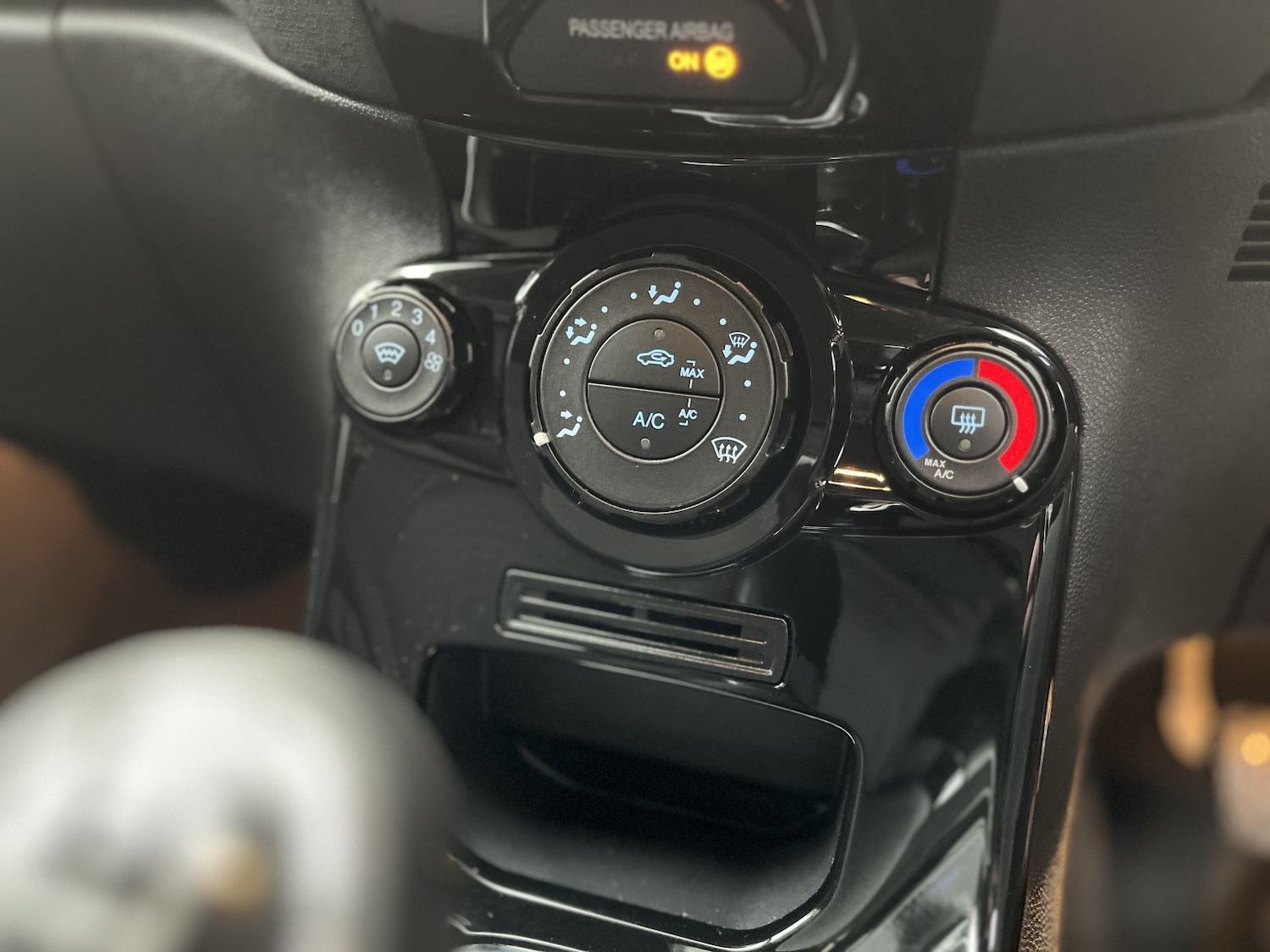 Used Ford Fiesta 2017 for sale - 77289040: Photo 21