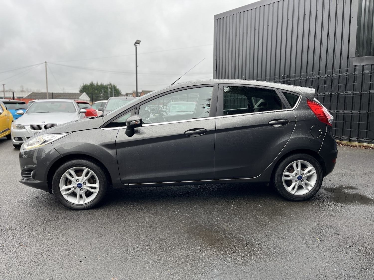 Used Ford Fiesta 2017 for sale - 77289040: Photo 6