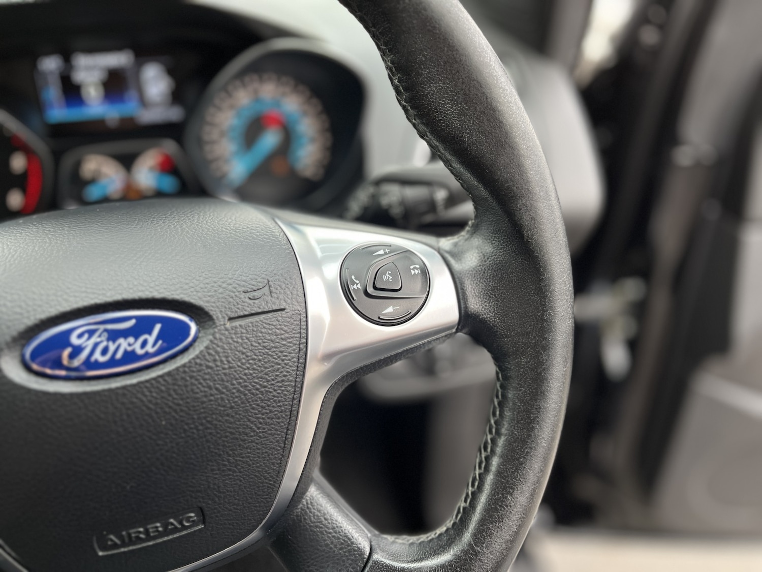 Used Ford Kuga 2015 for sale - 76794427: Photo 24