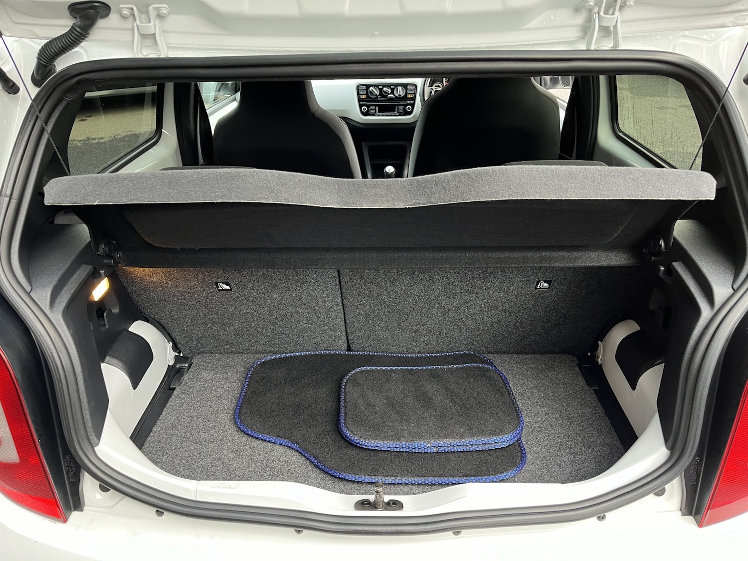 Used Volkswagen up! 2016 for sale - 77237136: Photo 11