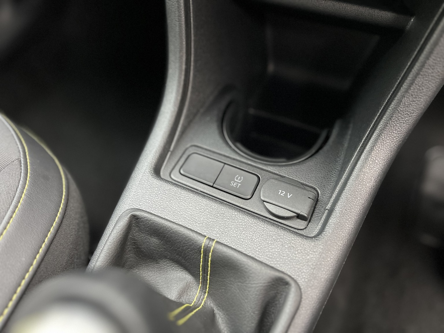 Used Volkswagen up! 2016 for sale - 77237136: Photo 21