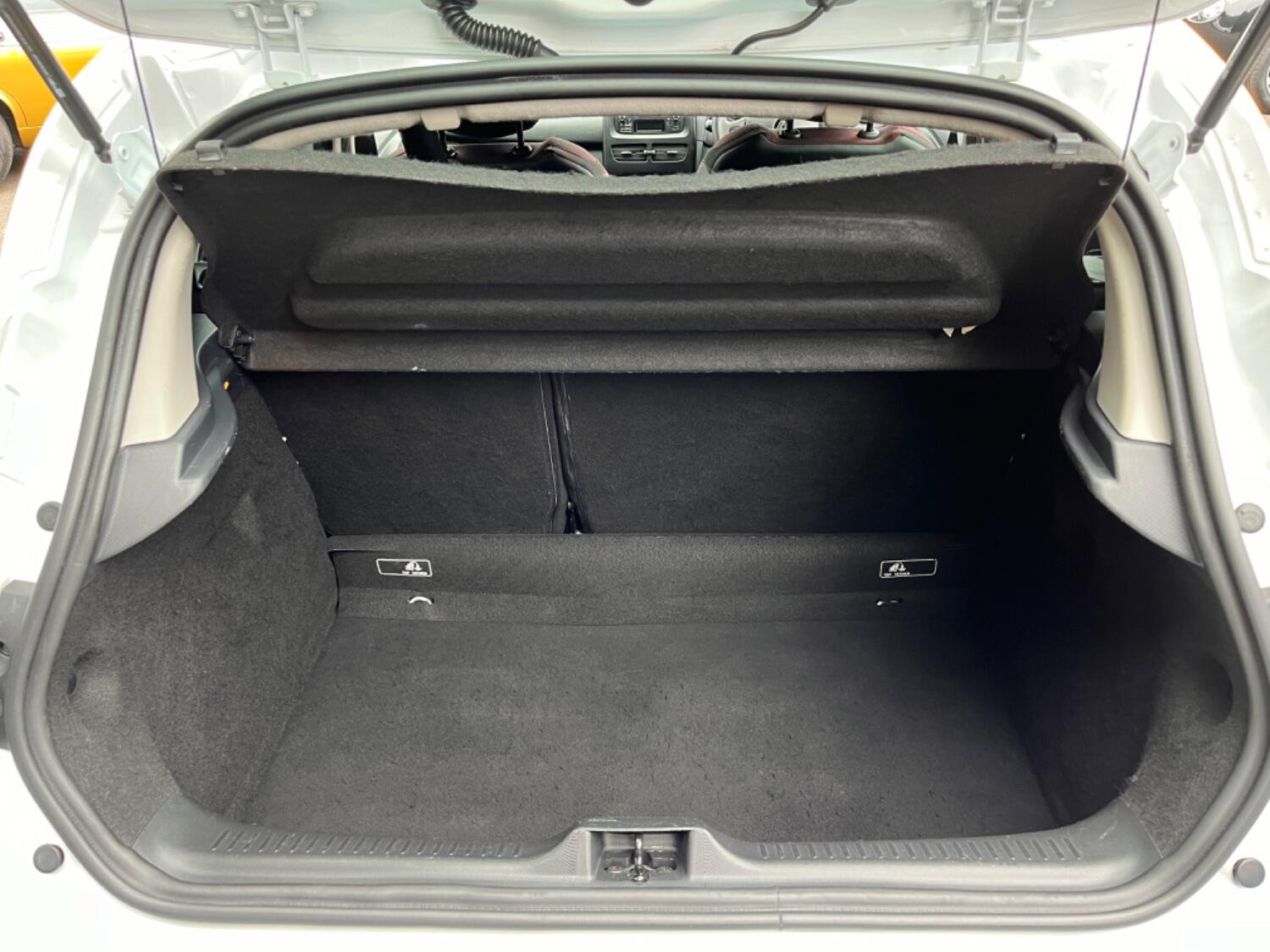 Used Renault Clio 2013 for sale - 75898784: Photo 11