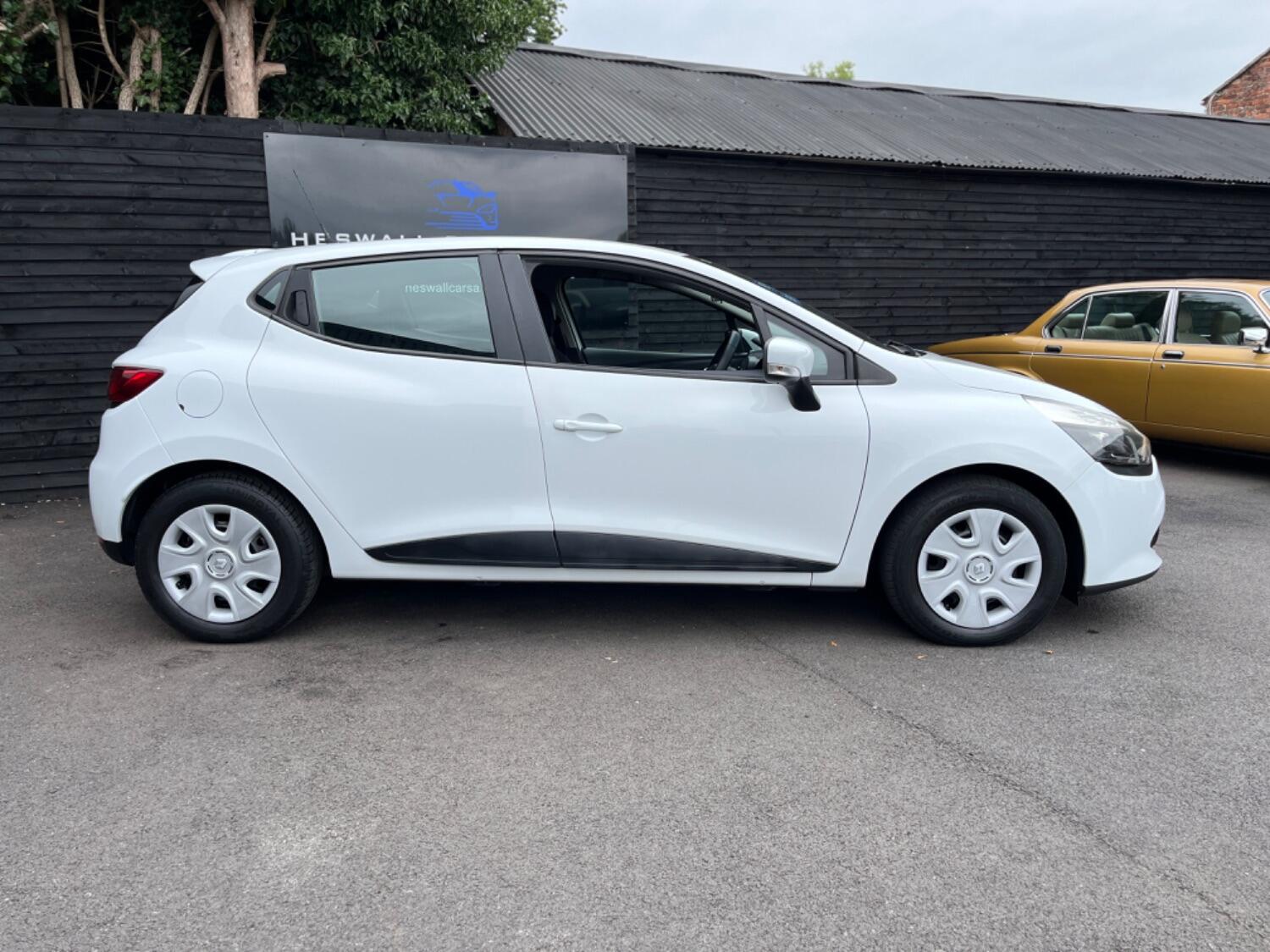 Used Renault Clio 2013 for sale - 75898784: Photo 2